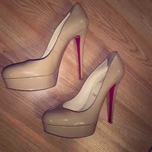 Christian Louboutin Pigalle Follies Pump US 9